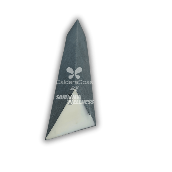 Diviseur en mousse Akva : coin de mousse triangulaire sous sa housse grise, posé debout