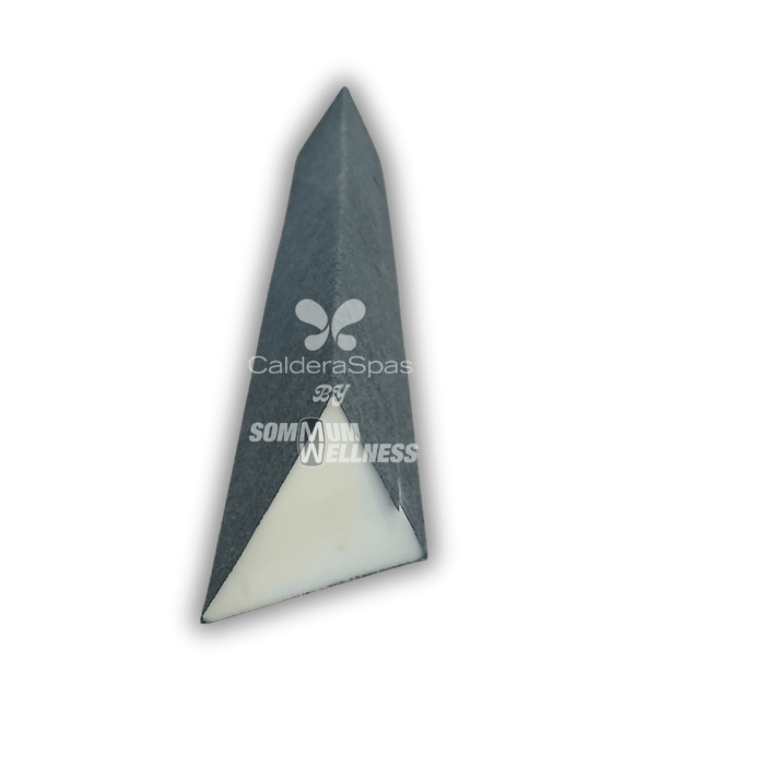 Diviseur en mousse Akva : coin de mousse triangulaire sous sa housse grise, posé debout